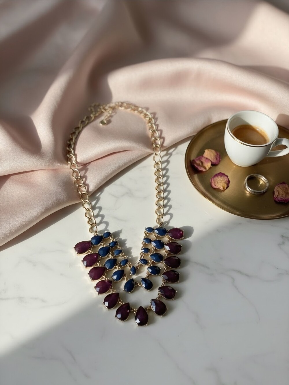 VINTAGE TALBOTS 3 TIER NECKLACE